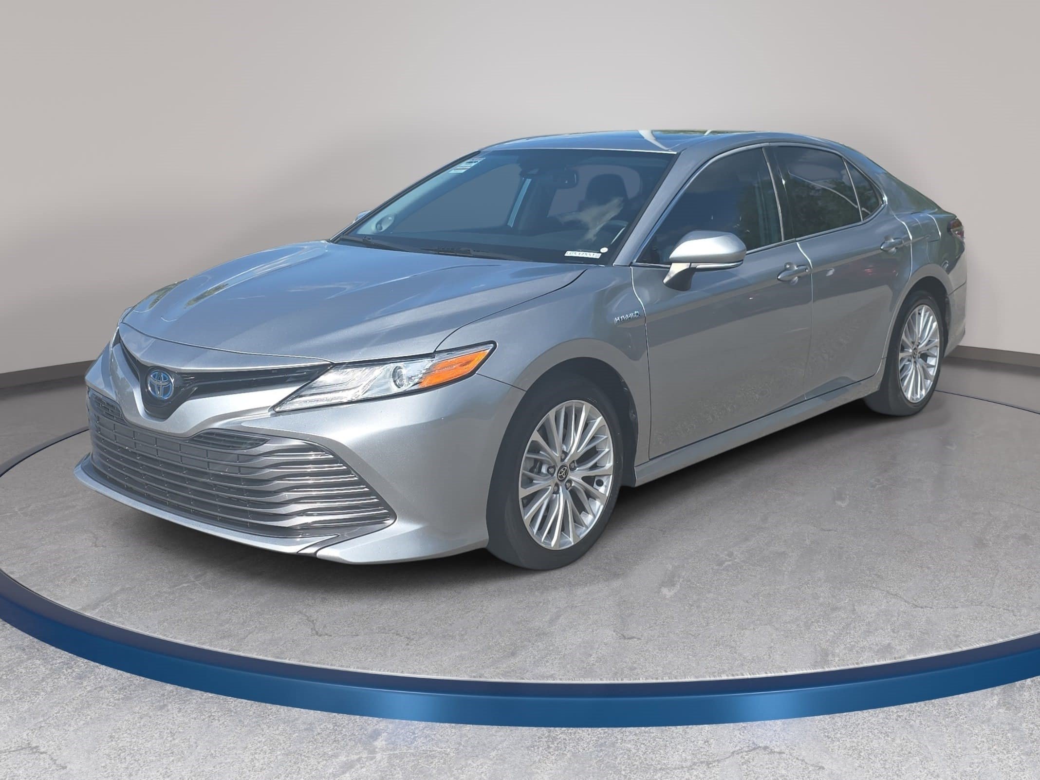 Used 2020 Toyota Camry XLE w/ Sunroof Package