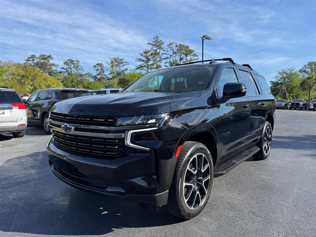 Used 2022 Chevrolet Tahoe RST w/ Luxury Package image 4