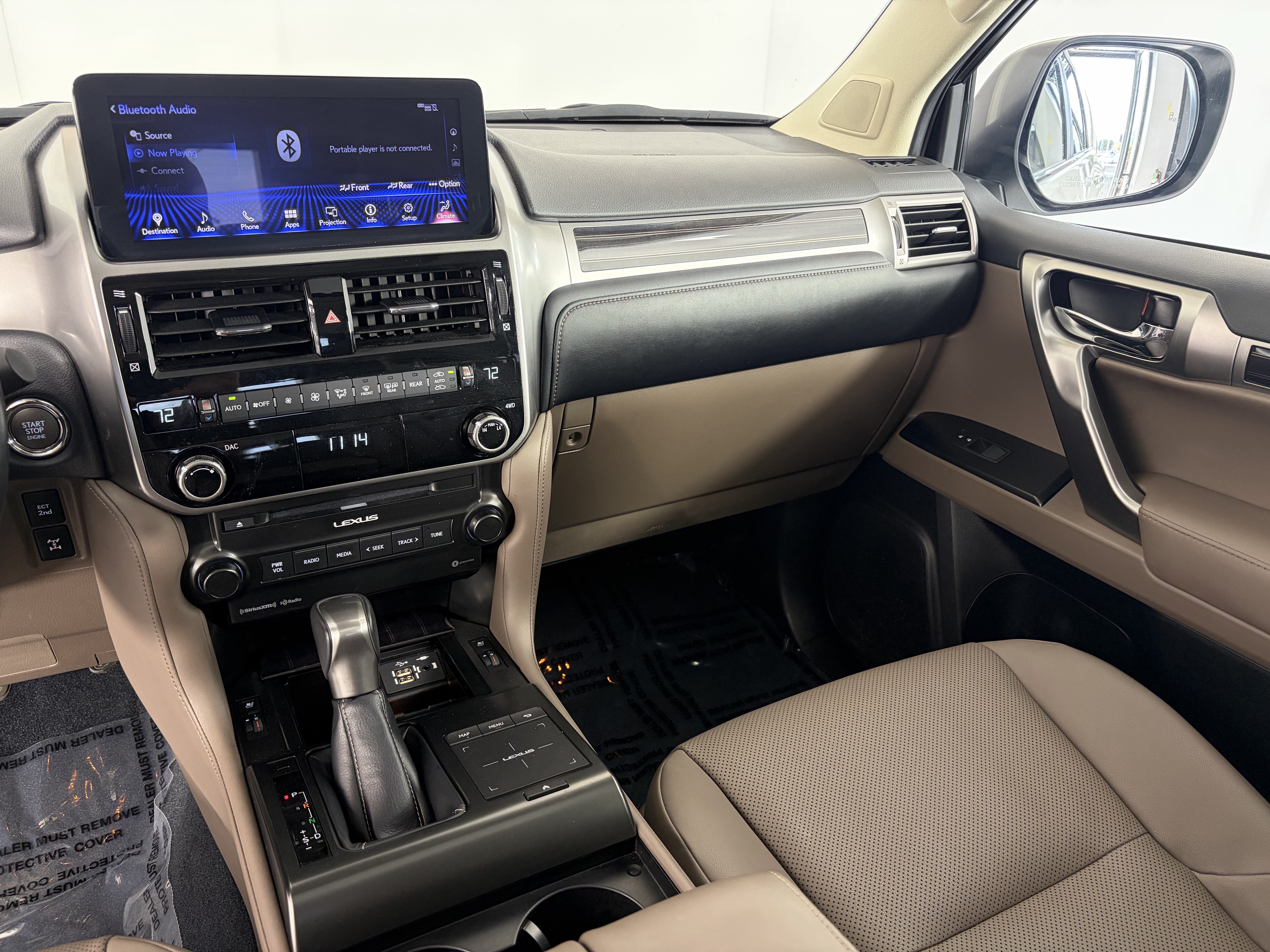 Used 2022 Lexus GX 460 Premium w/ Premium Package AWD/4WD image 4