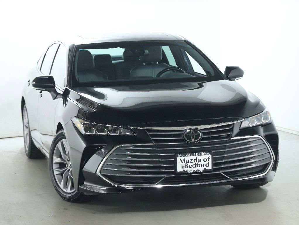 Used 2019 Toyota Avalon XLE w/ Moonroof Package