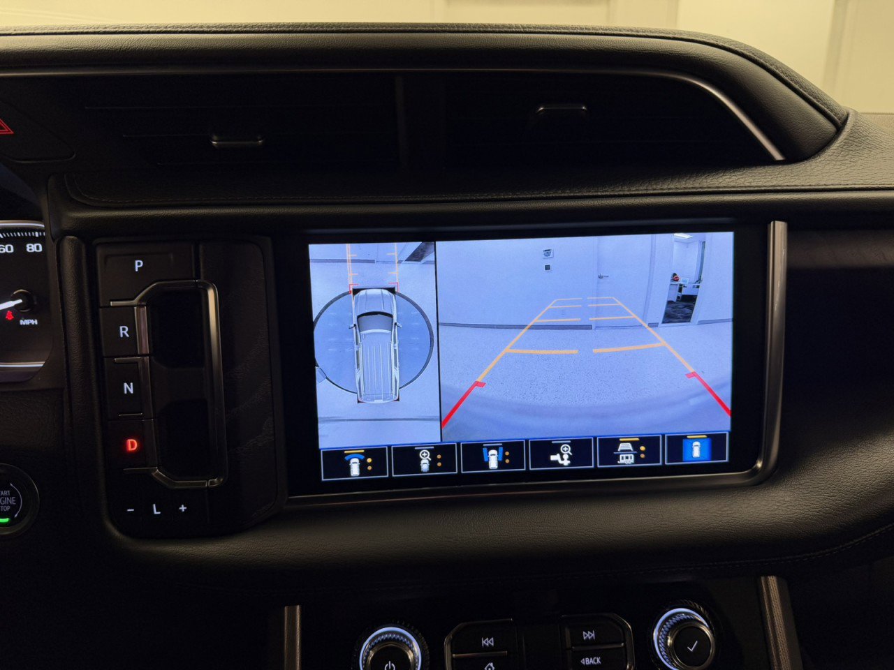 Used 2021 GMC Yukon XL Denali image 29