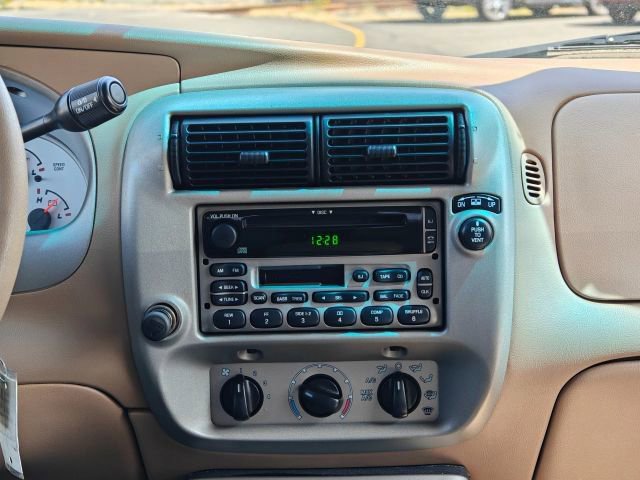 Used 2001 Ford Explorer Sport Trac 2WD image 14