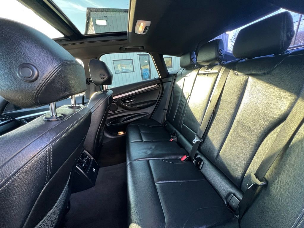 Used 2018 BMW 330i Gran Turismo xDrive w/ Premium Package AWD/4WD image 11
