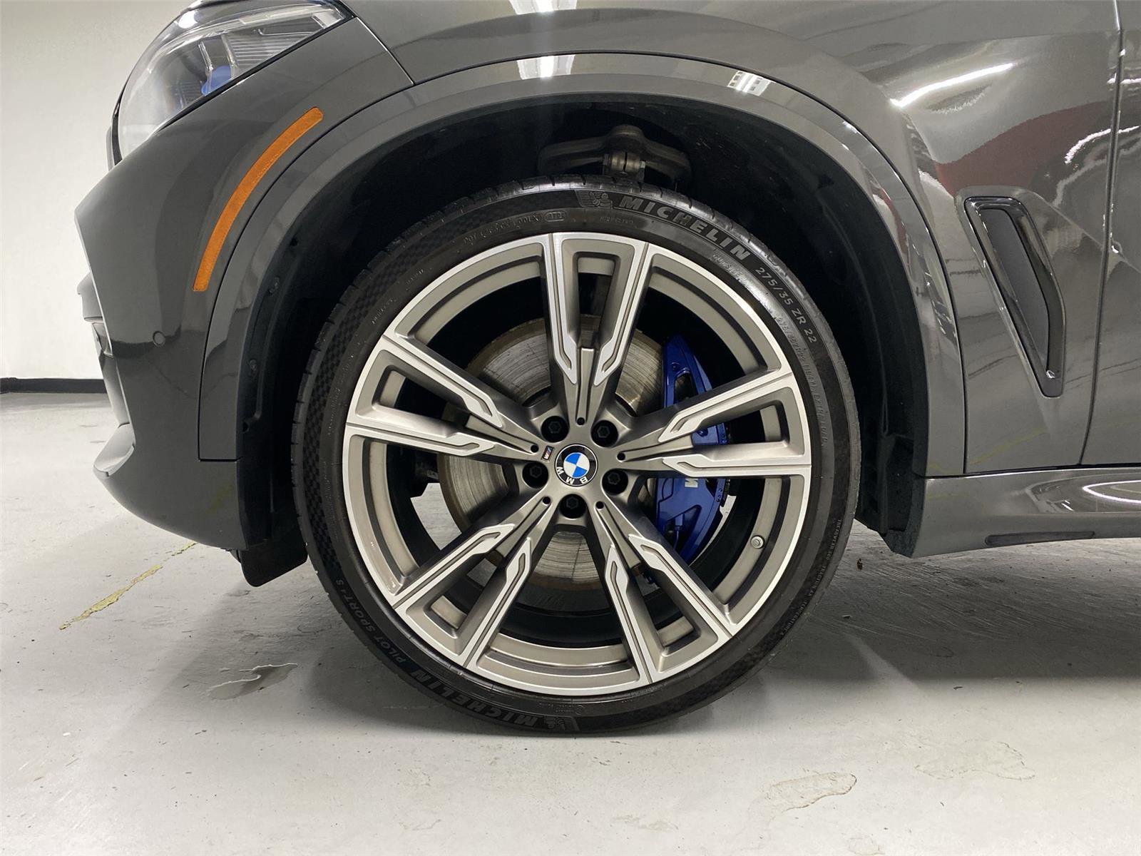 Used 2021 BMW X5 M50i w/ Executive Package image 23