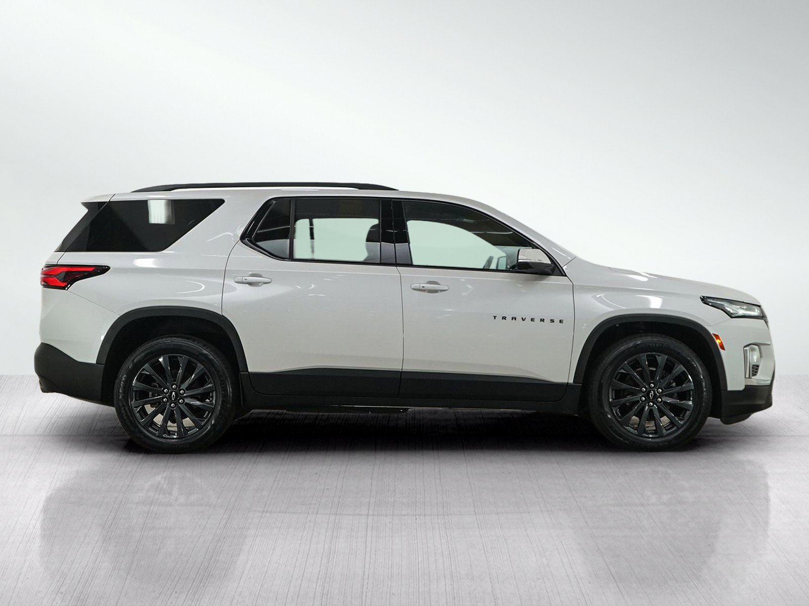 Used 2023 Chevrolet Traverse RS AWD/4WD image 6