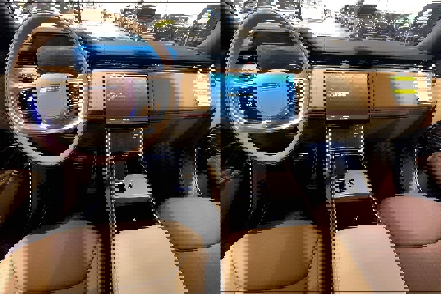 New 2026 Land Rover Range Rover SE image 5