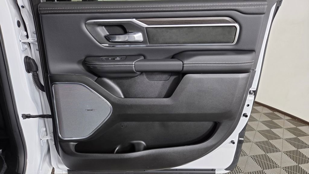 New 2026 RAM 1500 Laramie w/ Night Edition AWD/4WD image 30