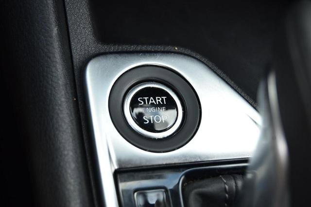 Certified 2024 Nissan Sentra SV image 17