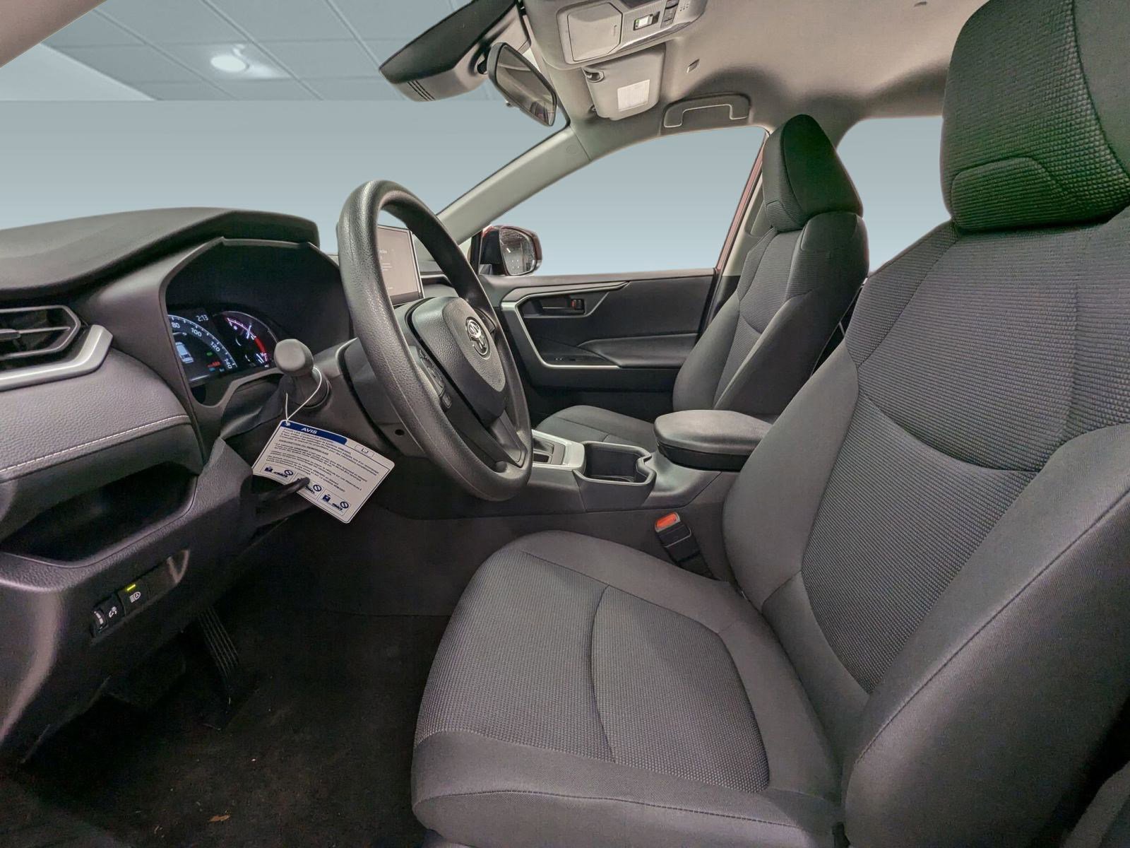 New 2025 Toyota RAV4 LE image 4