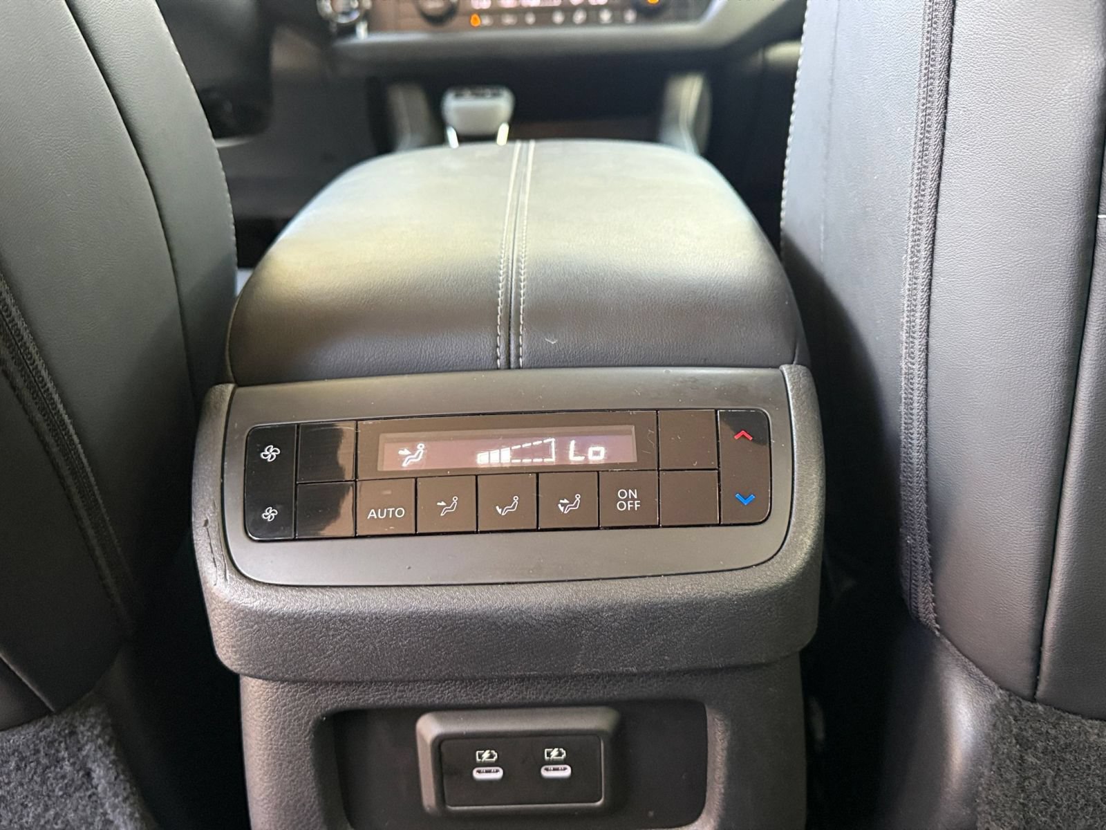 Used 2026 Nissan Pathfinder SL FWD image 22