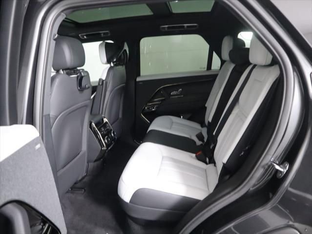 New 2026 Land Rover Range Rover Sport Dynamic SE image 23