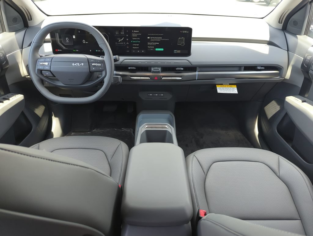 New 2027 Kia EV3 Wind FWD image 15