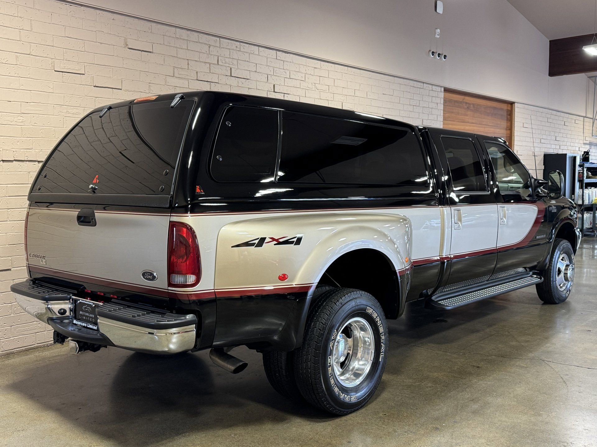 Used 2001 Ford F350 Lariat image 5