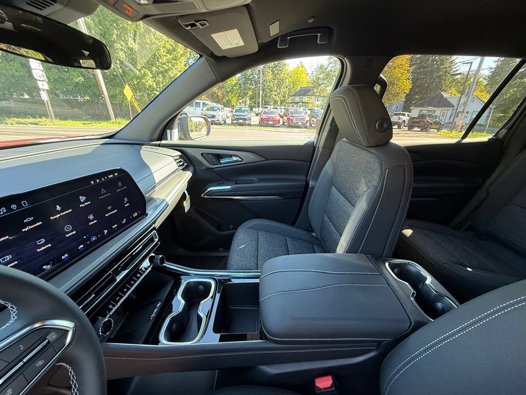 New 2027 Chevrolet Traverse LT AWD/4WD image 19