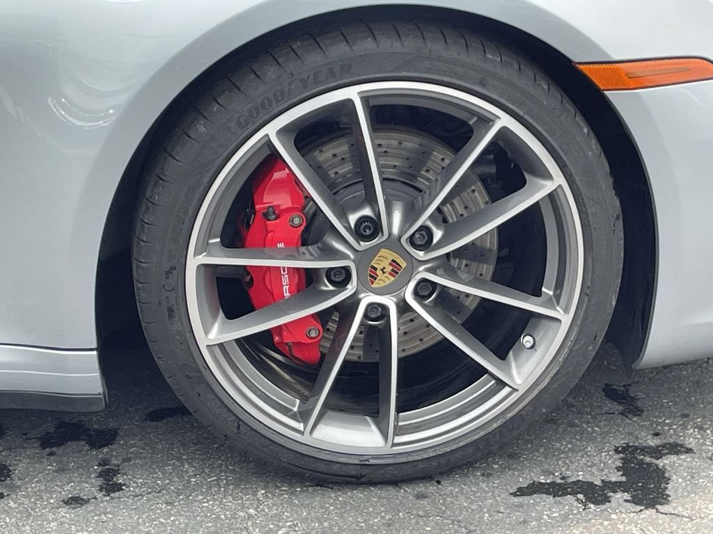 Used 2020 Porsche 911 Carrera S RWD image 12