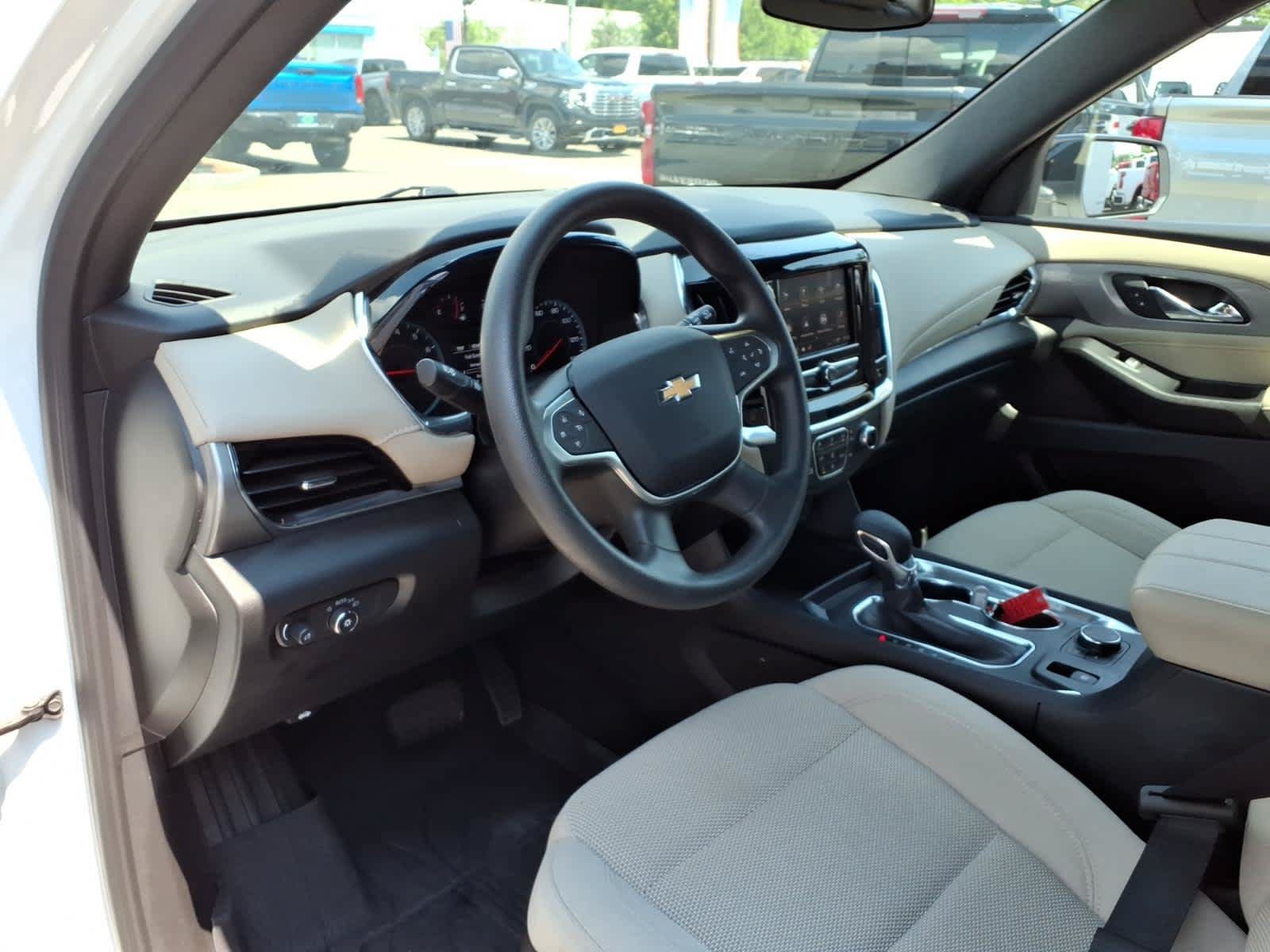 Certified 2023 Chevrolet Traverse LS w/ LPO, Floor Liner Package AWD/4WD image 9