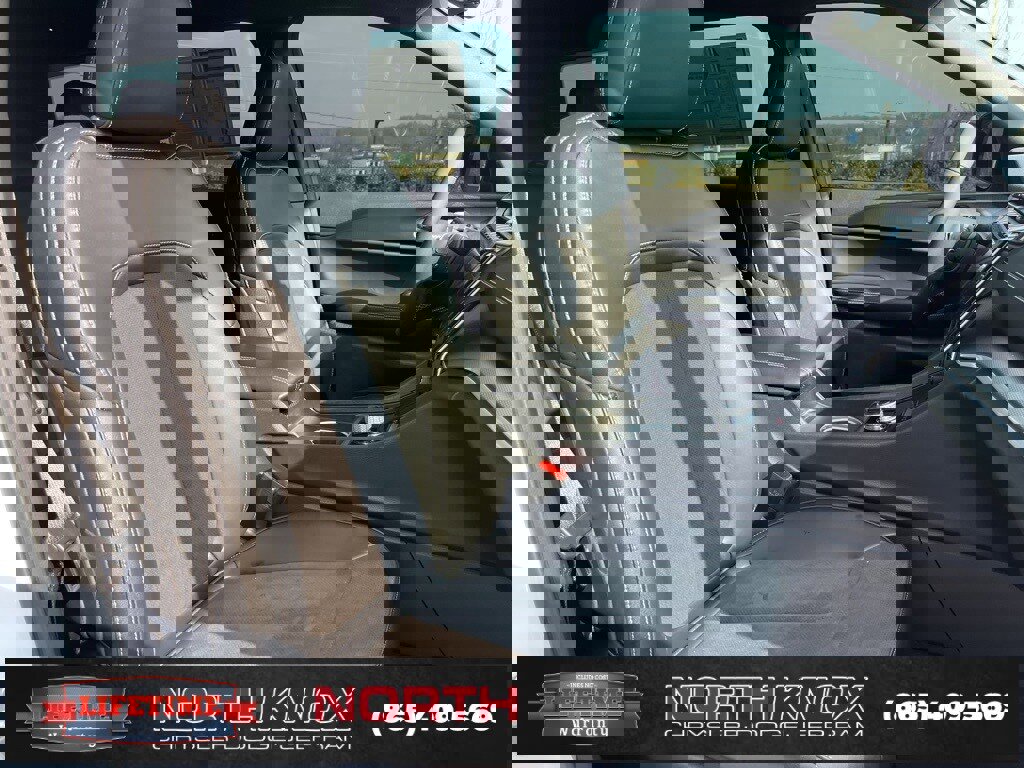 Used 2025 Jeep Grand Cherokee L Altitude image 30