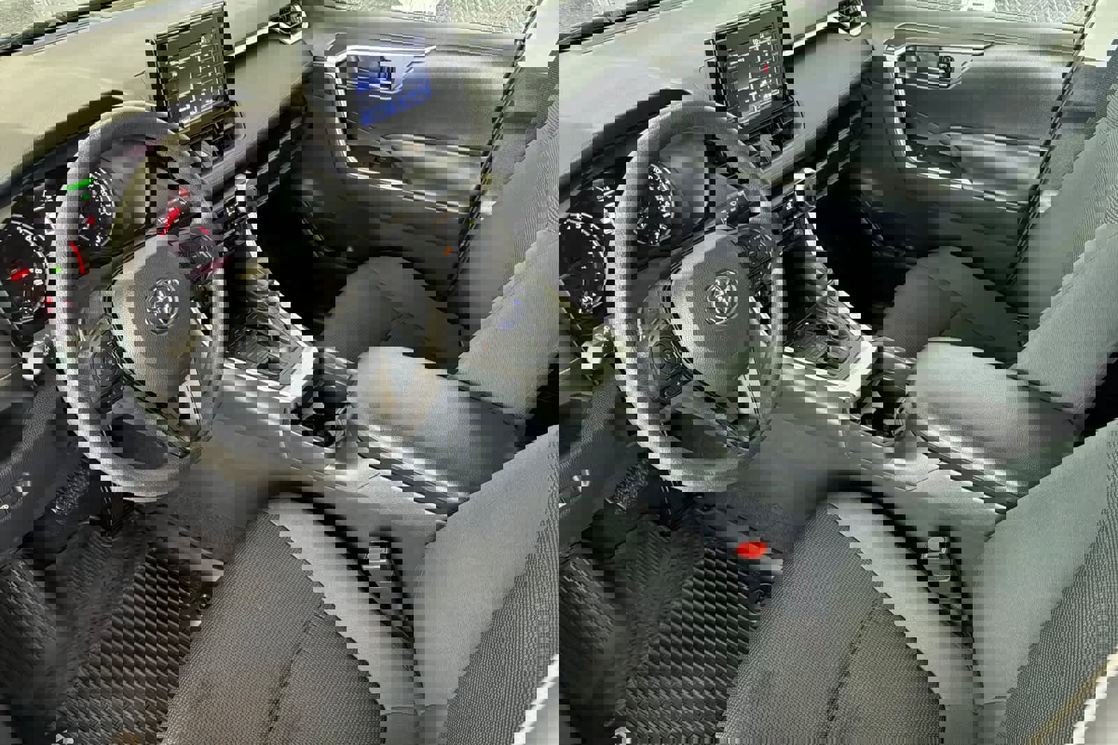 Used 2019 Toyota RAV4 LE w/ All Weather Liner Package image 13