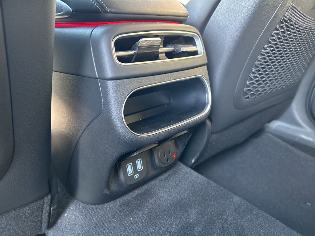 Used 2025 Genesis GV70 3.5T Sport w/ Sport Advanced Package image 14