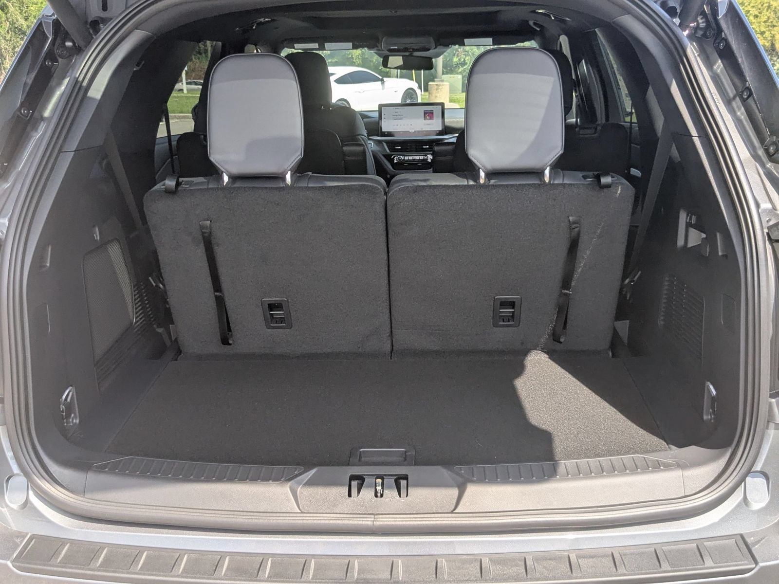 New 2026 Ford Explorer ST-Line w/ ST-Line Street Pack AWD/4WD image 36