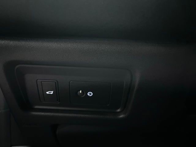 Used 2019 Land Rover Discovery Sport SE AWD/4WD image 23