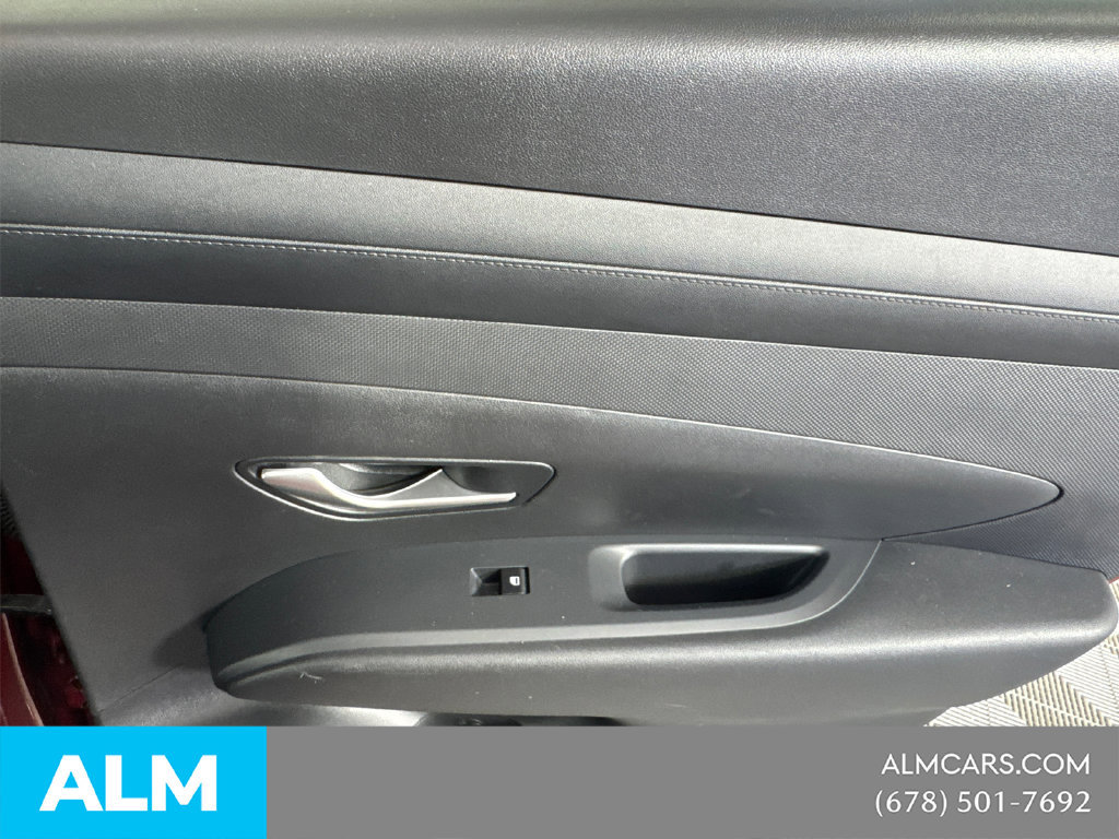 Used 2025 Hyundai Tucson SEL FWD image 19