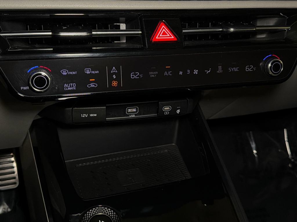 Certified 2023 Kia Niro Wave FWD image 33