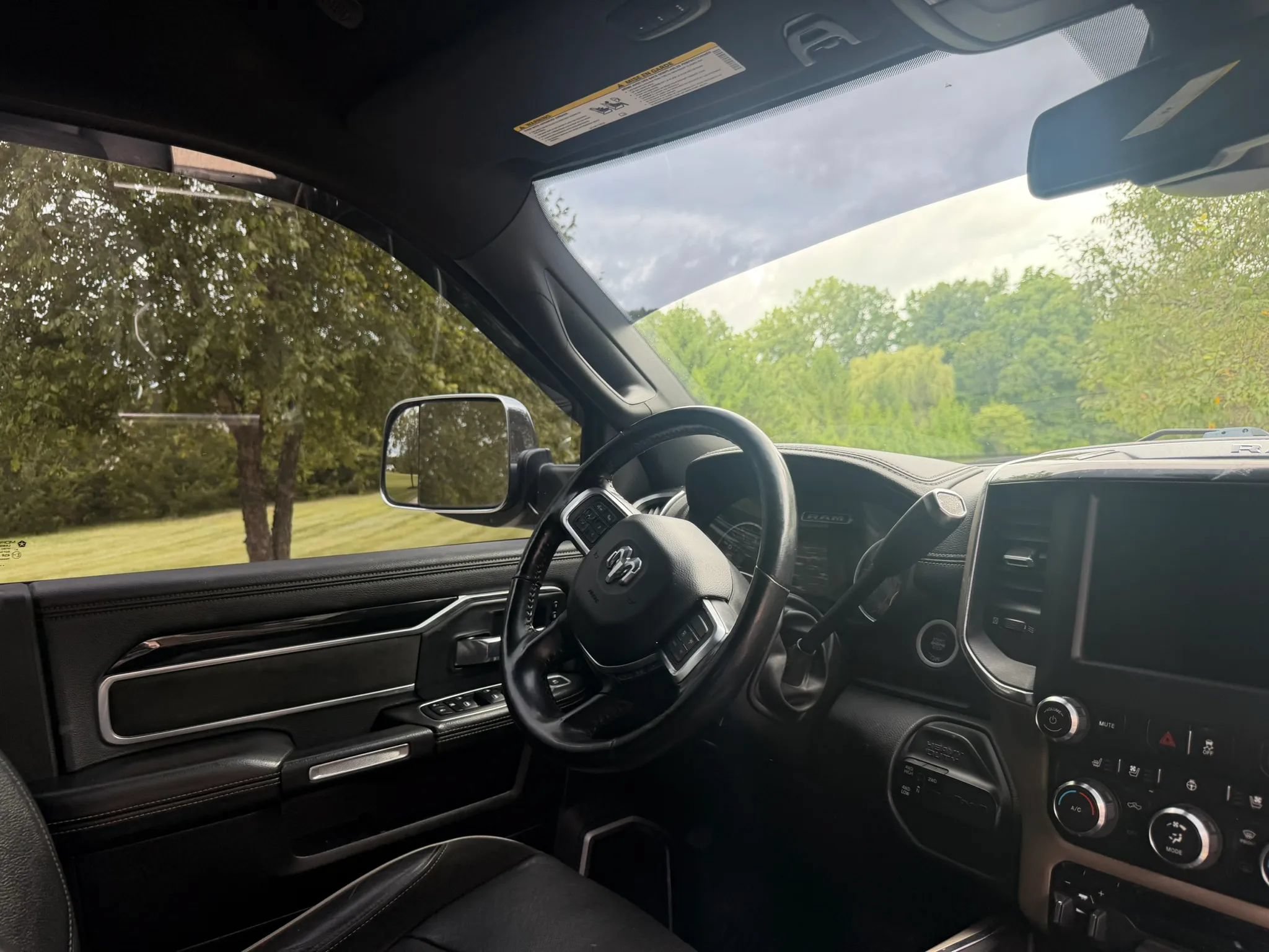 Used 2019 RAM 2500 Laramie AWD/4WD image 18