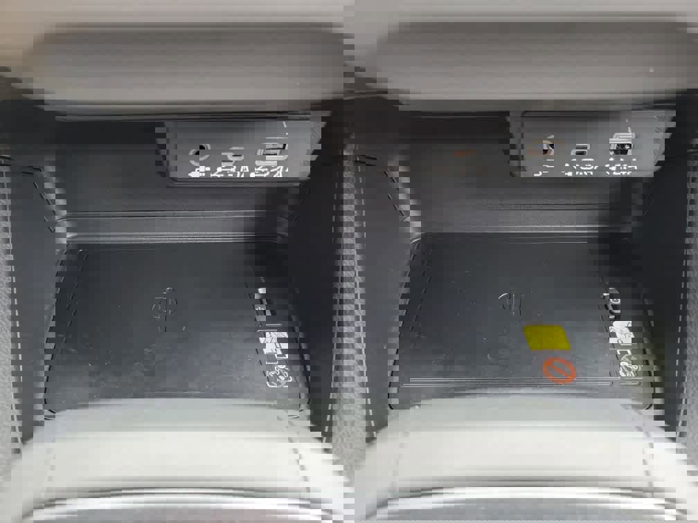 Certified 2025 Subaru Crosstrek 2.5i Limited w/ Crosstrek Mirror Package image 15