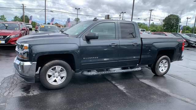 Used 2018 Chevrolet Silverado 1500 LT w/ All Star Edition AWD/4WD image 2