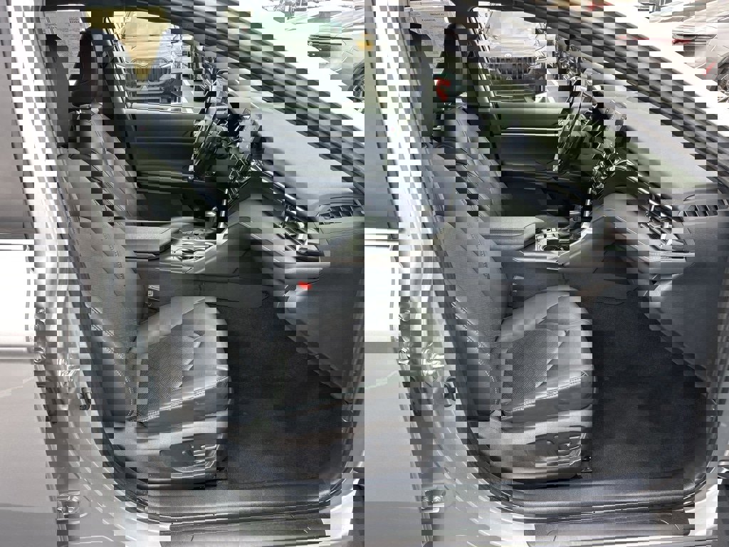 Used 2024 Toyota Camry XSE image 19