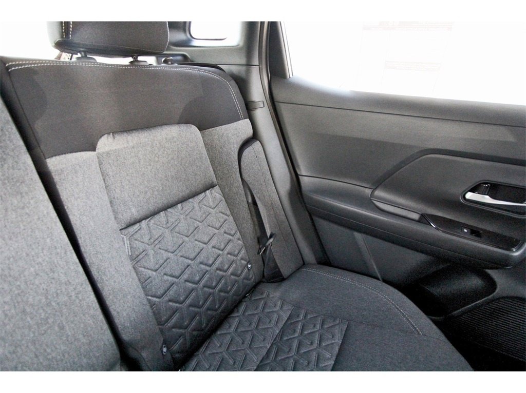 New 2026 Nissan Kicks SV image 12