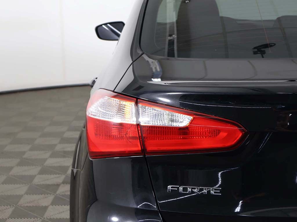 Used 2015 Kia Forte LX FWD image 10