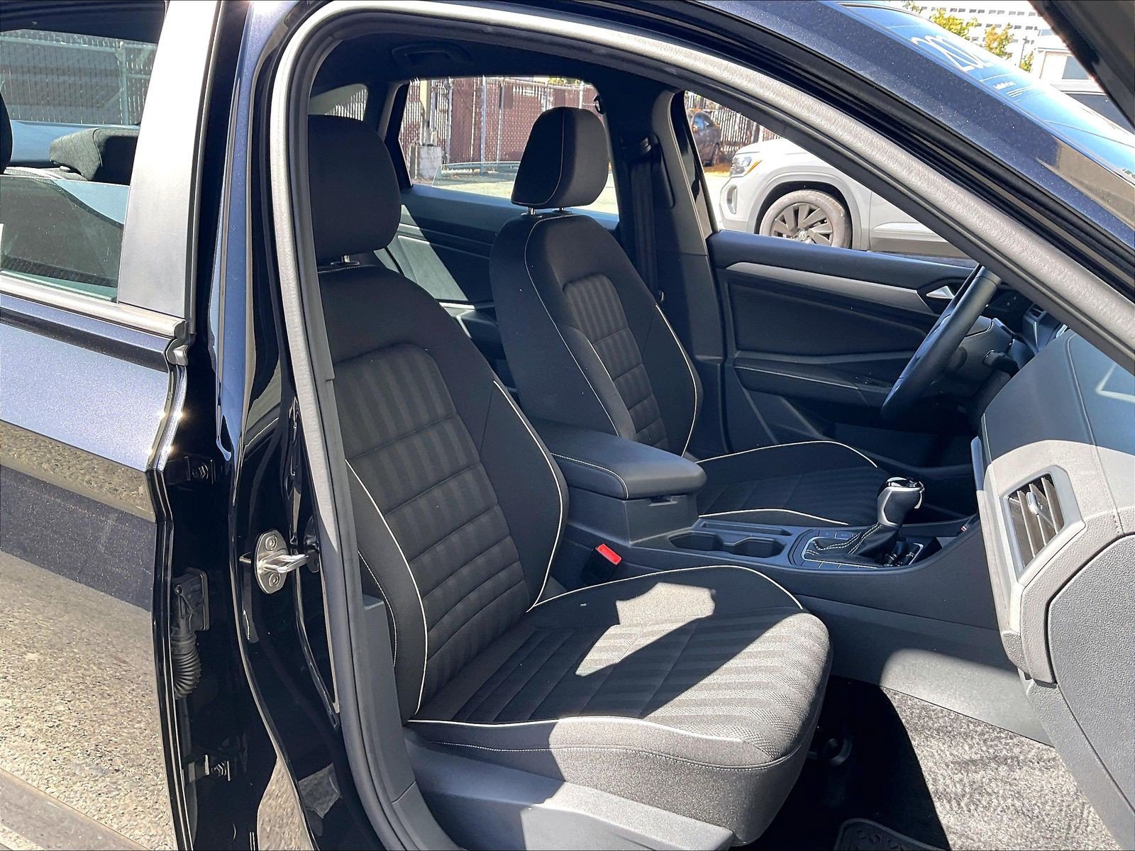 Certified 2024 Volkswagen Jetta Sport FWD image 6