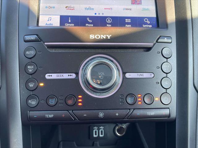 Used 2020 Ford Fusion Energi Titanium image 30