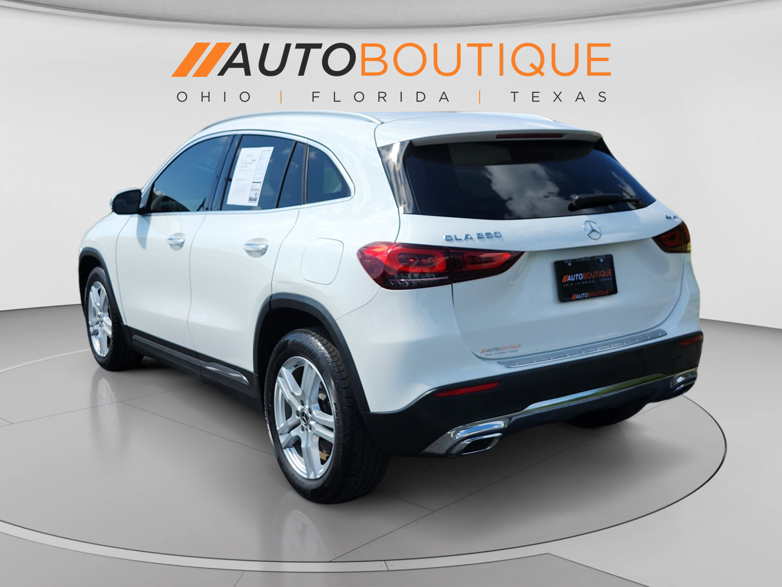 Used 2022 Mercedes-Benz GLA 250 4MATIC w/ Premium Package Lite image 6
