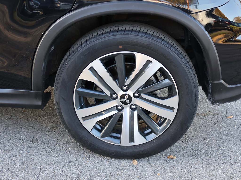 Used 2024 Mitsubishi Outlander Sport SE image 18