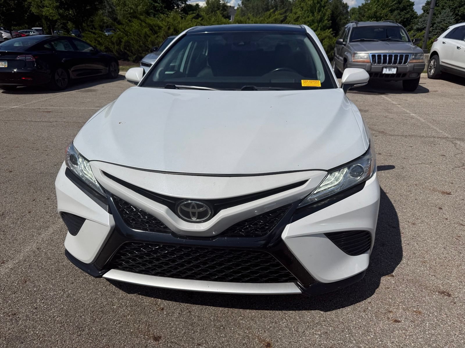 Used 2020 Toyota Camry XSE FWD image 2