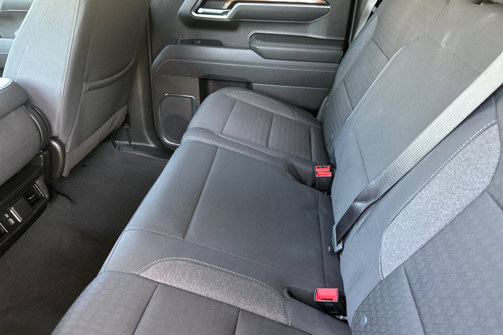 Used 2025 Chevrolet Silverado 1500 LT RWD image 12