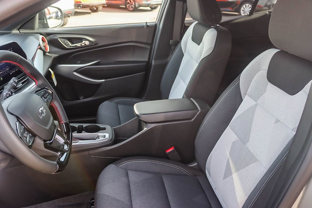 New 2026 Chevrolet Trax RS image 16