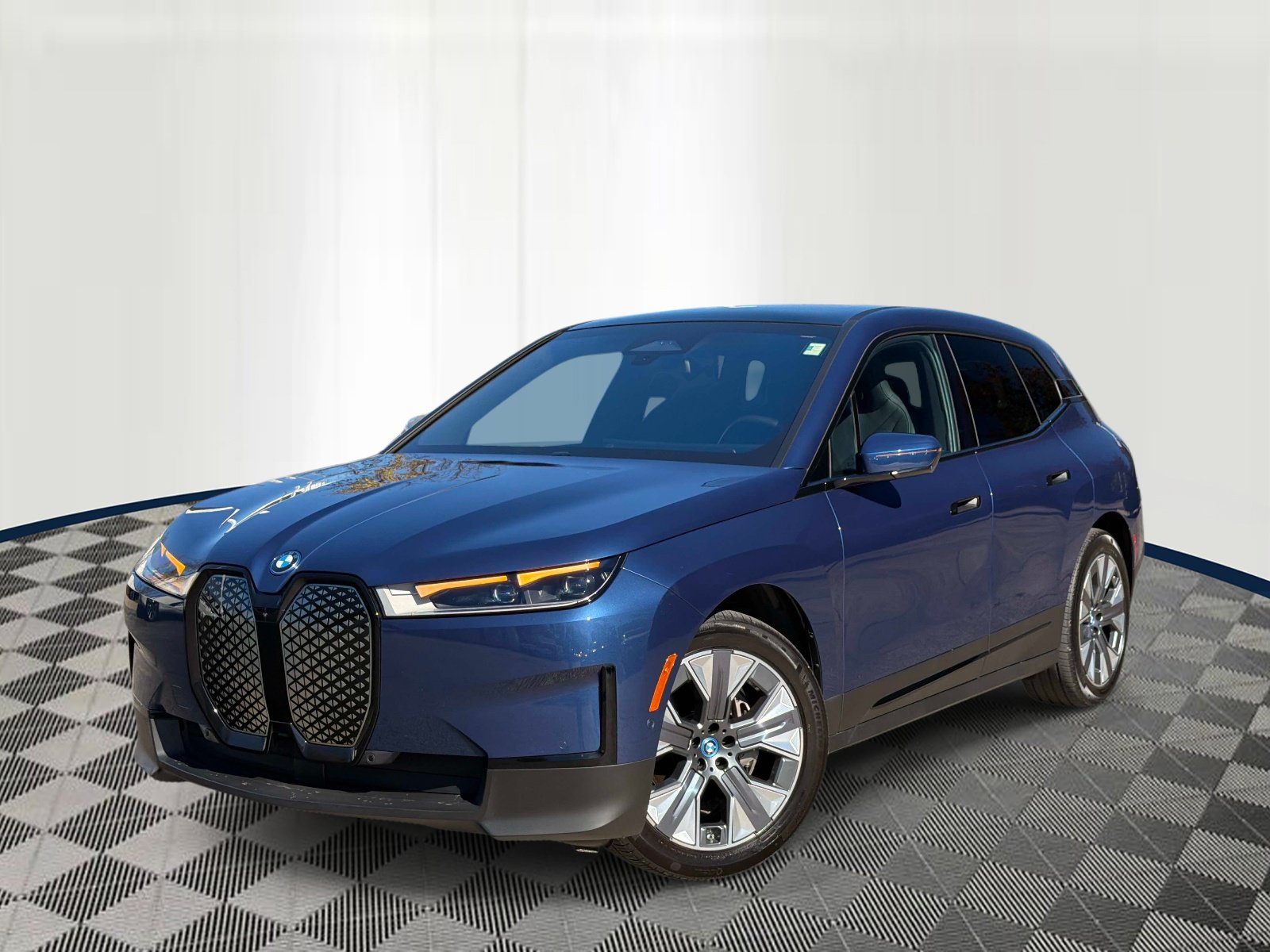 Certified 2024 BMW iX xDrive50 w/ Convenience Package AWD/4WD image 1