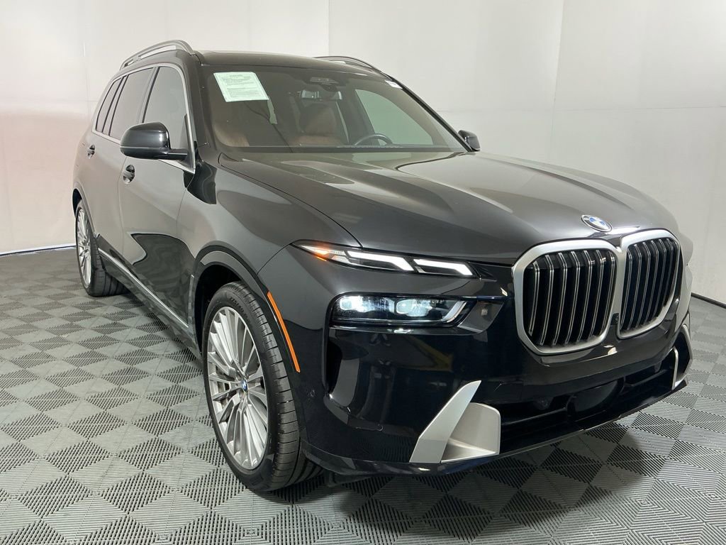 Certified 2025 BMW X7 xDrive40i AWD/4WD image 4