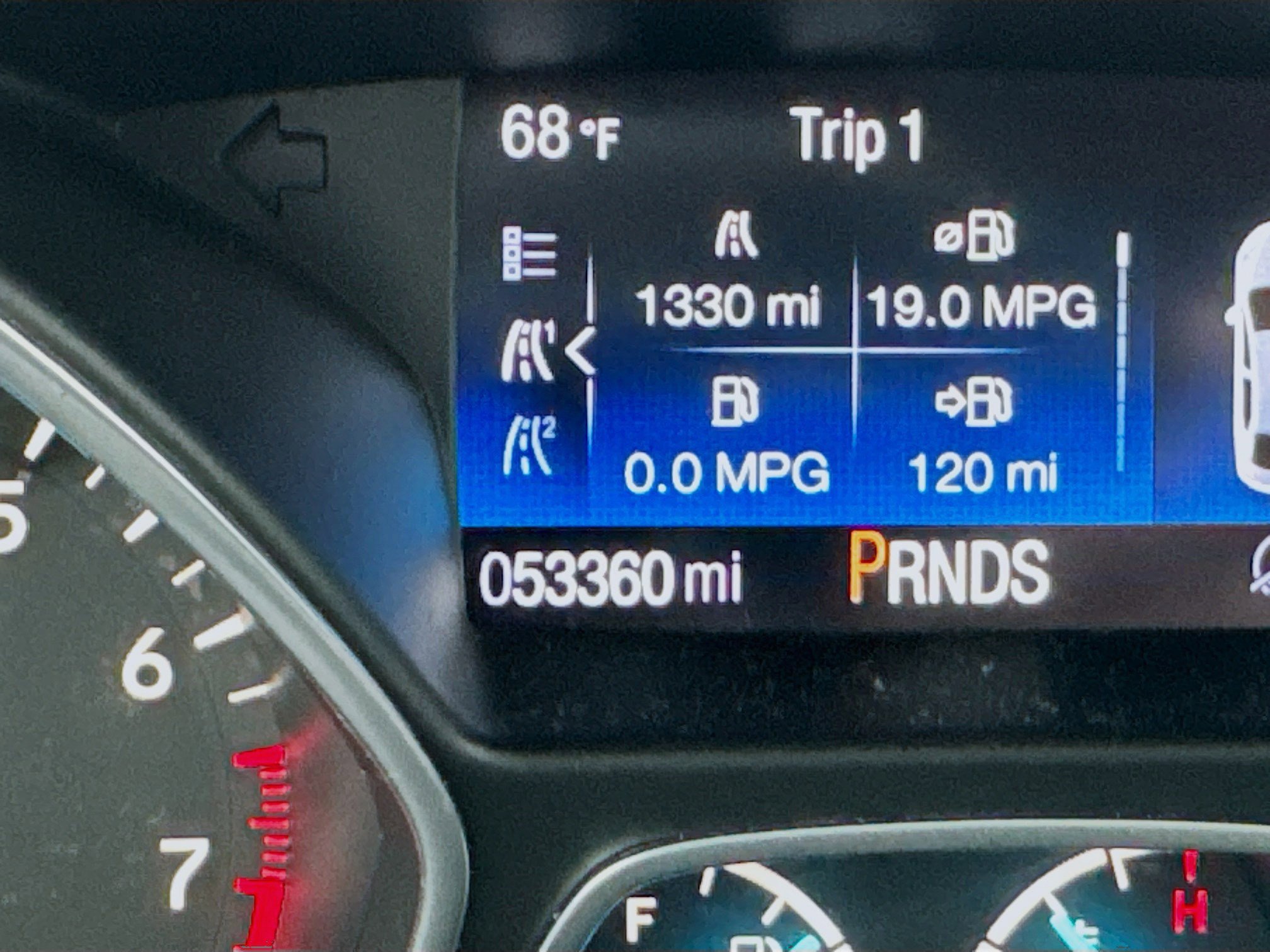 Used 2017 Ford Escape Titanium image 8