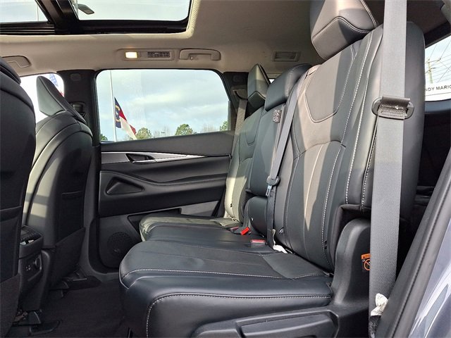 Used 2023 INFINITI QX60 Luxe image 10