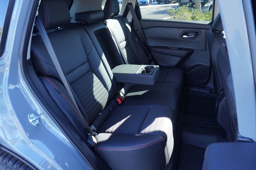 New 2026 Nissan Rogue SV image 9
