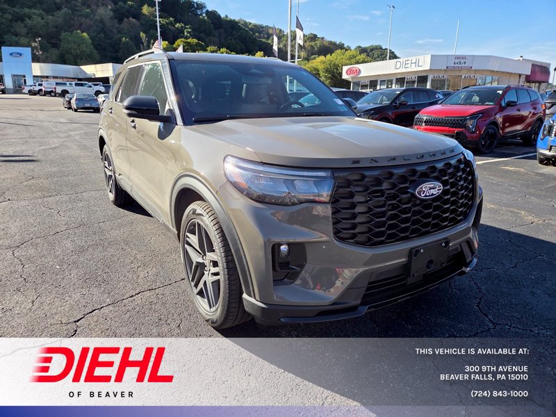 New 2027 Ford Explorer ST-Line w/ Premium Package