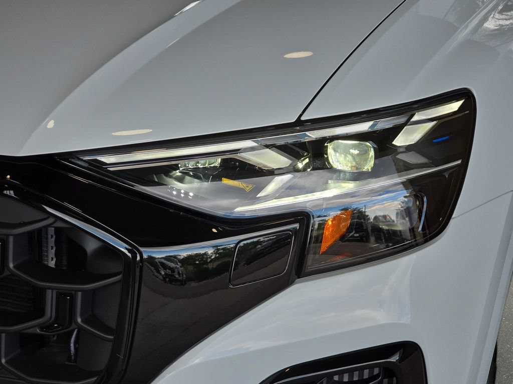 New 2026 Audi SQ8 Prestige AWD/4WD image 31