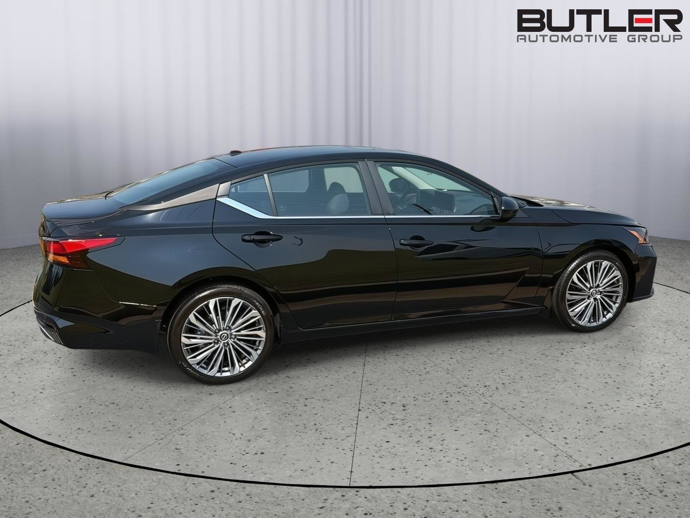 New 2026 Nissan Altima 2.5 SV w/ SV Premium Package FWD image 8