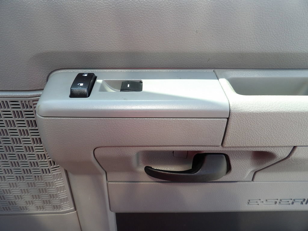 Used 2024 Ford E-450 and Econoline 450 Super Duty w/ Power Windows & Locks Group RWD image 25