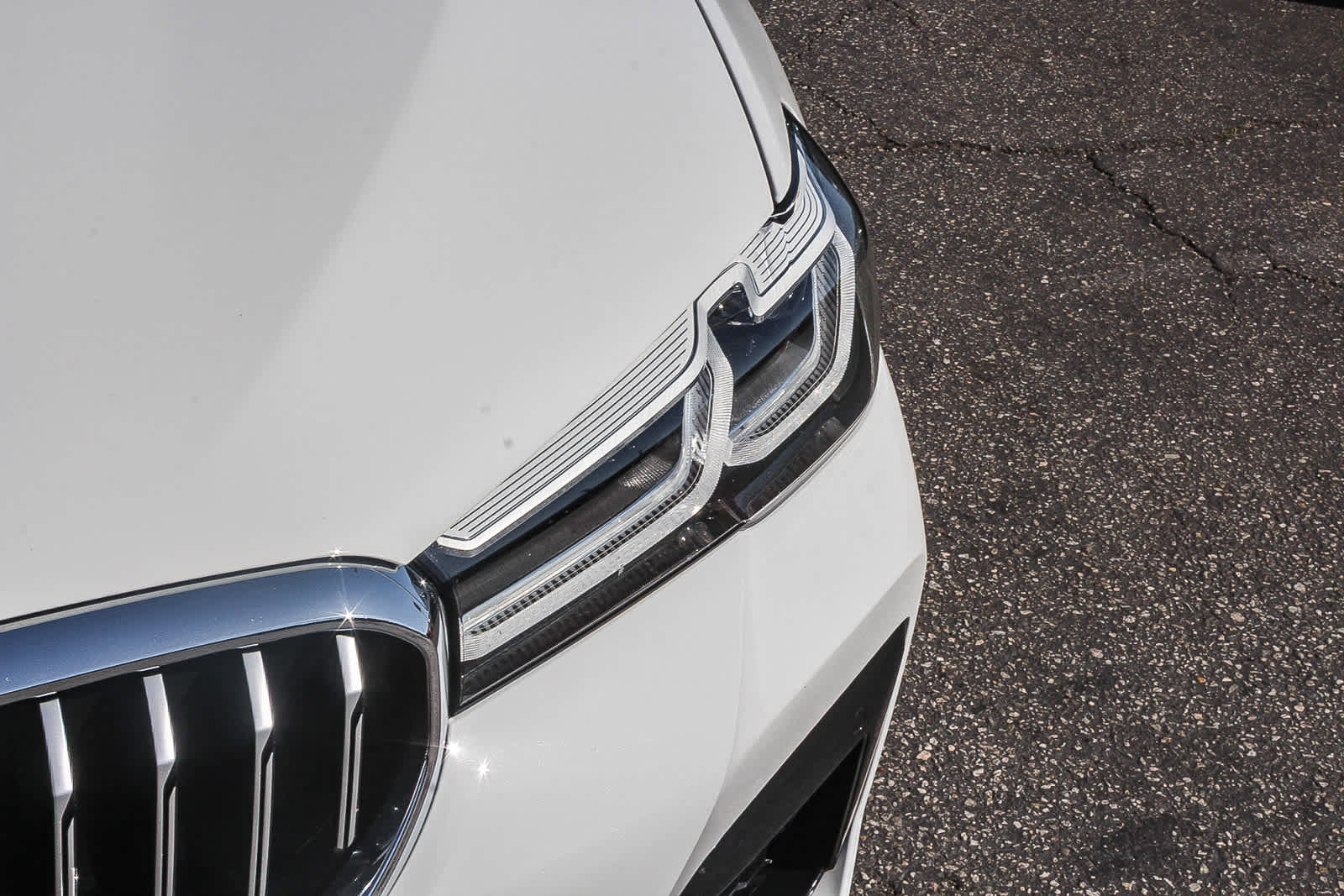 Certified 2023 BMW 530e w/ M Sport Package image 10